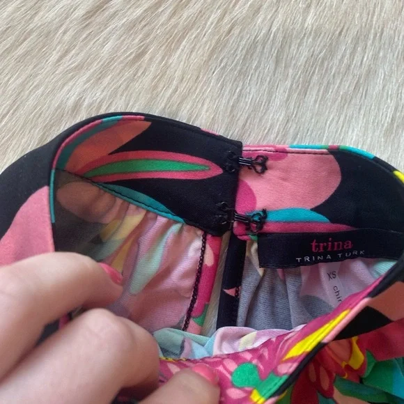 Trina Turk Hana Hou Vibrant Tropical Print Halter Slinky Jersey Dress. - Picture 5 of 11